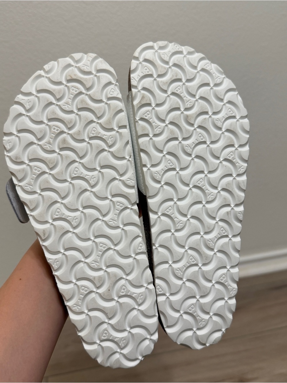 🦋 Birkenstock| EUC Madrid Big Buckle White Leather Sandals 38 - Picture 5 of 7
